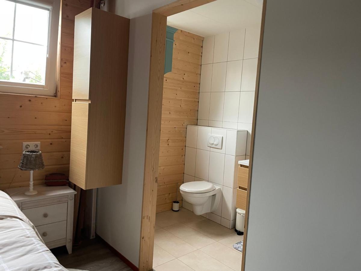 Hotel Aan De Dijk à Dordrecht Extérieur photo